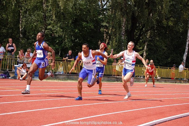 M40 4x100m relay 1.jpg